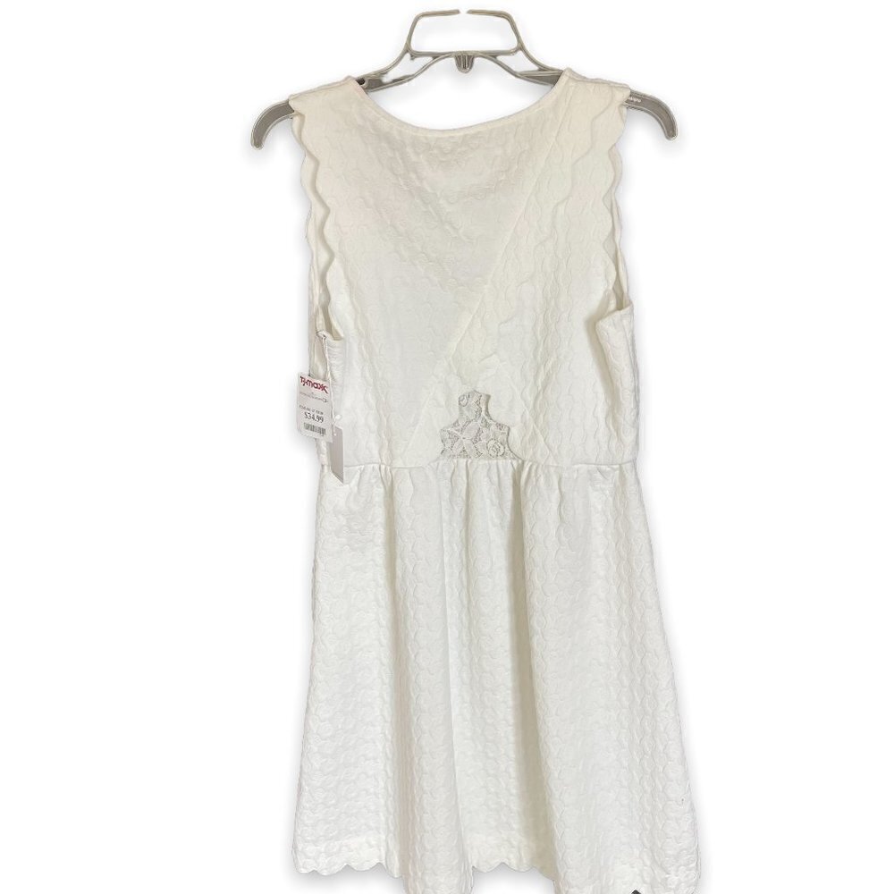 Dahlia NWT Flare Dress Scalloped Sleeveless Back Lace Insert Women's Sz 10 White